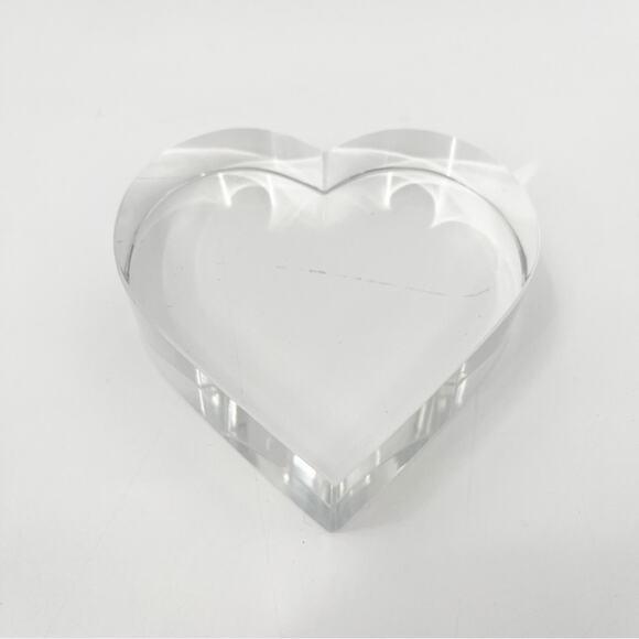 TIFFANY & CO Paperweight Crystal Heart Shaped Authentic with Scratches Luxury